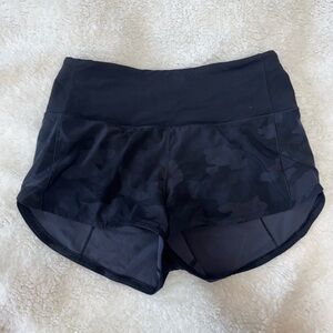 Lululemon Speed Up High-Rise 2.5in Camo Women's Shorts